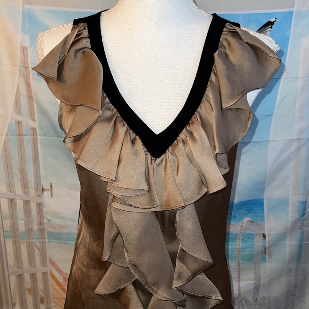 SUNNY LEIGH Sleeveless Top